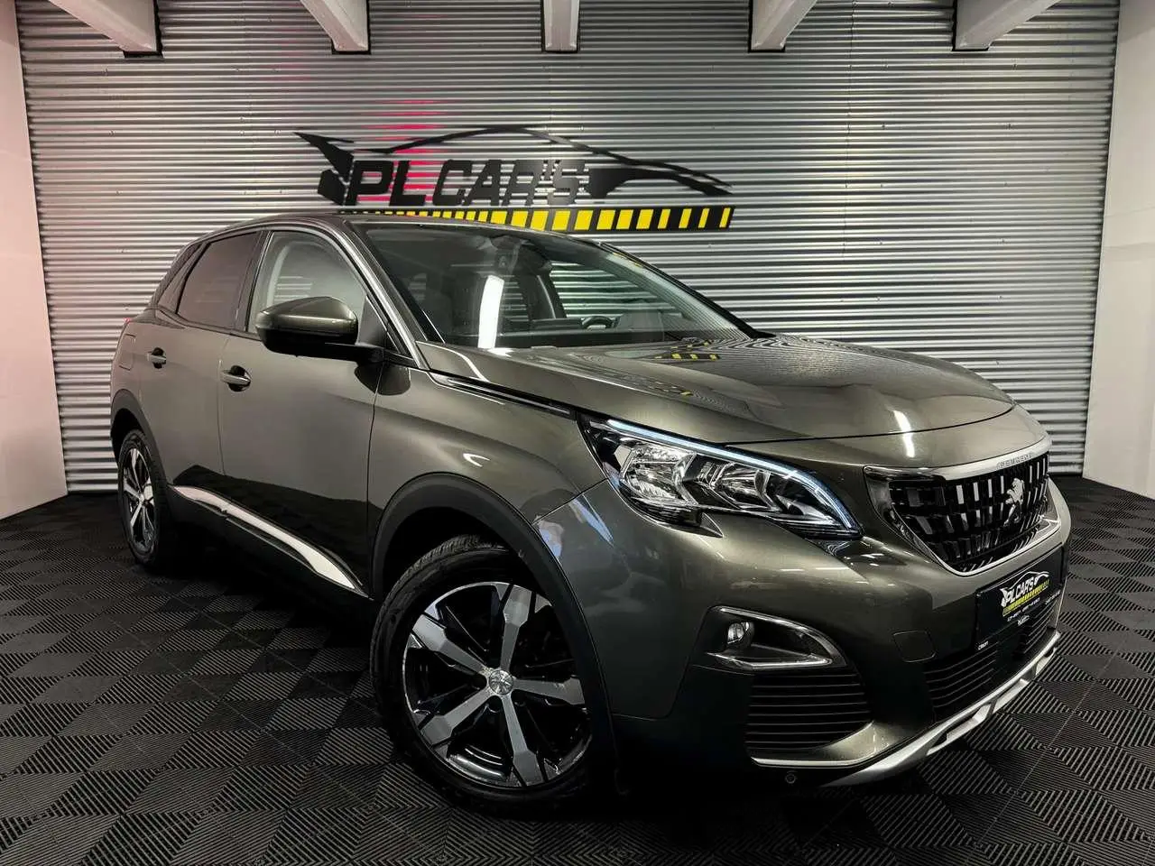 Photo 1 : Peugeot 3008 2019 Essence