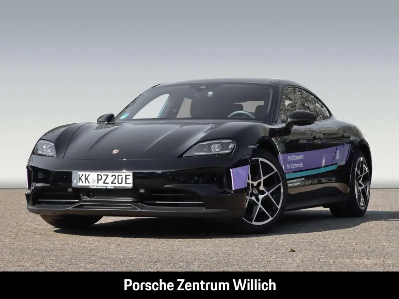 Photo 1 : Porsche Taycan 2024 Electric