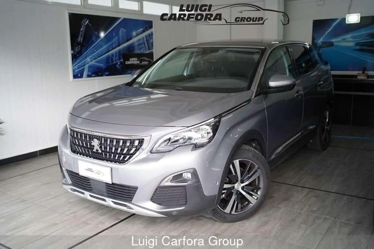 Photo 1 : Peugeot 3008 2019 Diesel