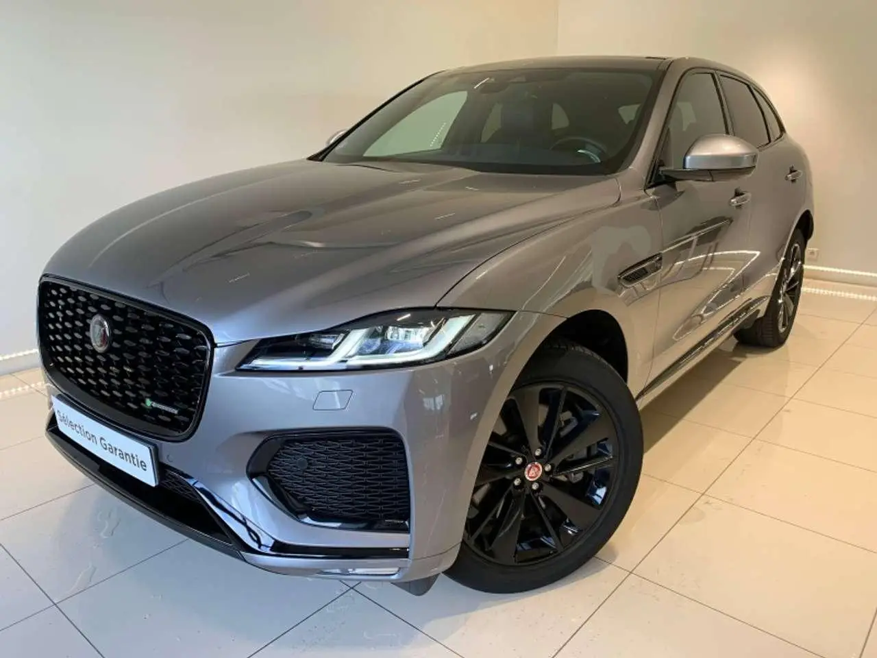 Photo 1 : Jaguar F-pace 2022 Autres