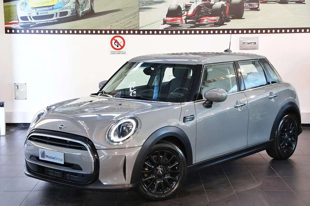 Photo 1 : Mini One 2021 Petrol