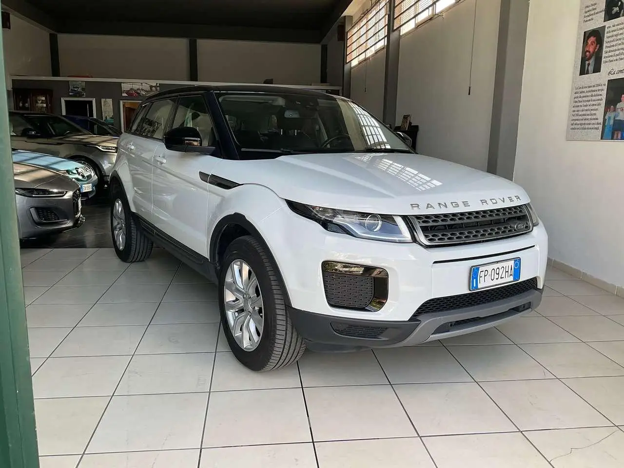 Photo 1 : Land Rover Range Rover Evoque 2018 Diesel