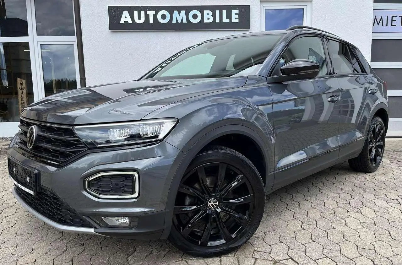 Photo 1 : Volkswagen T-roc 2020 Essence