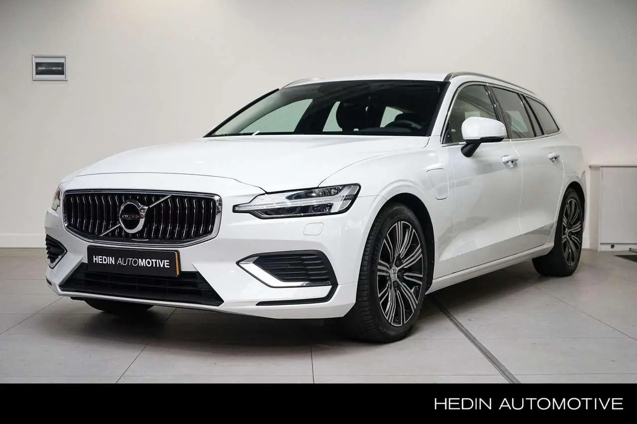 Photo 1 : Volvo V60 2022 Hybride