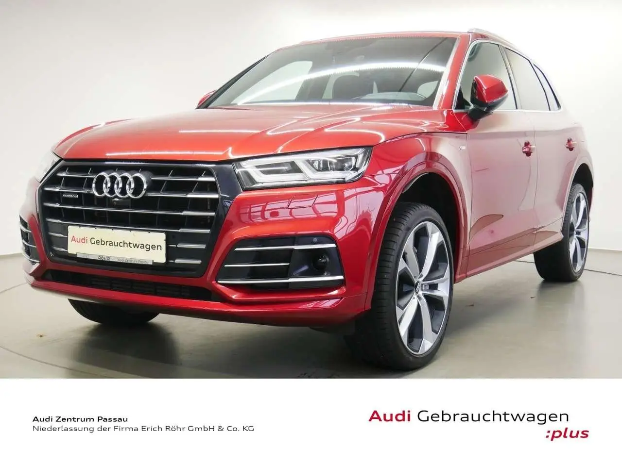 Photo 1 : Audi Q5 2020 Hybride