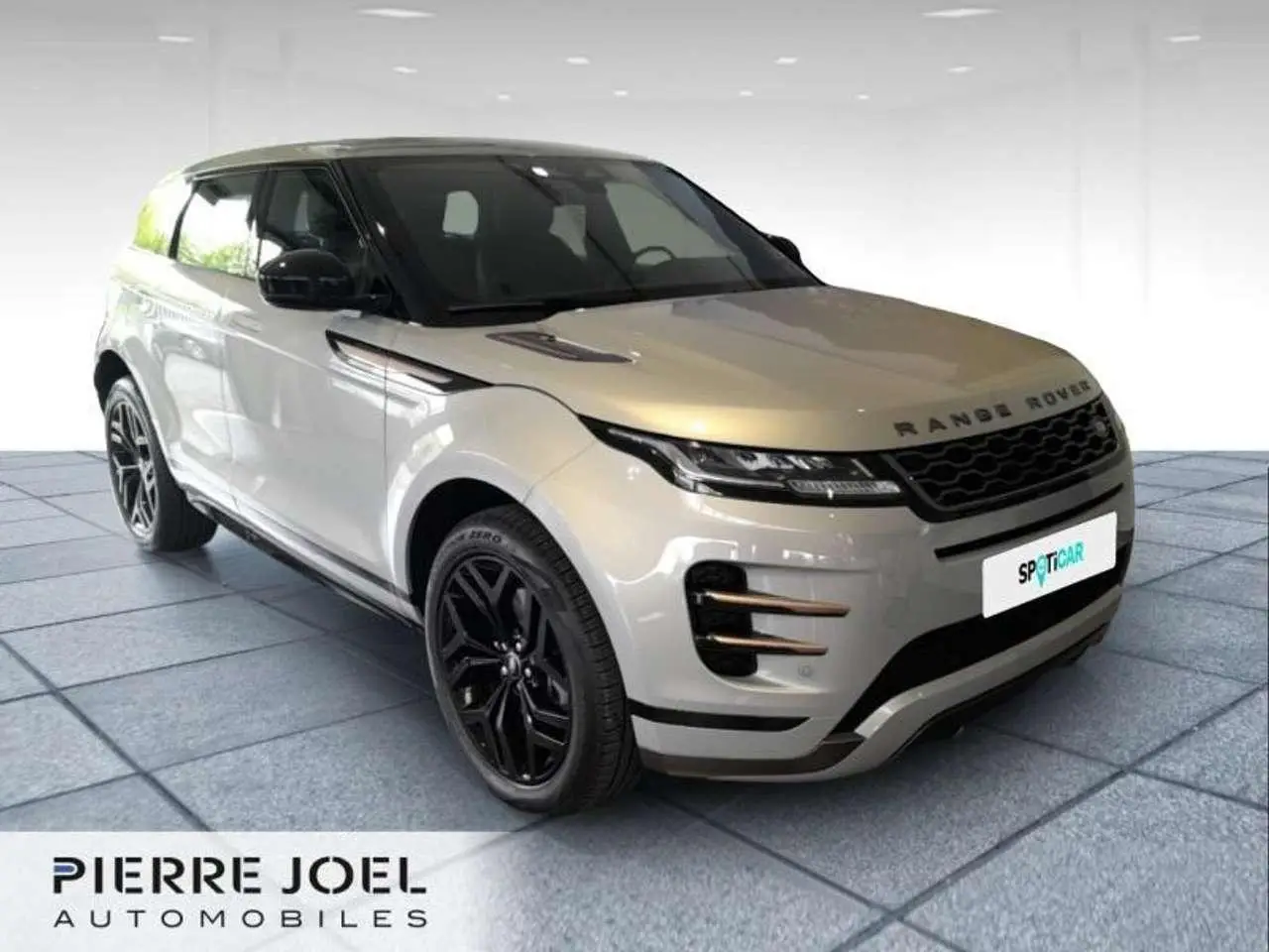 Photo 1 : Land Rover Range Rover Evoque 2023 Hybride