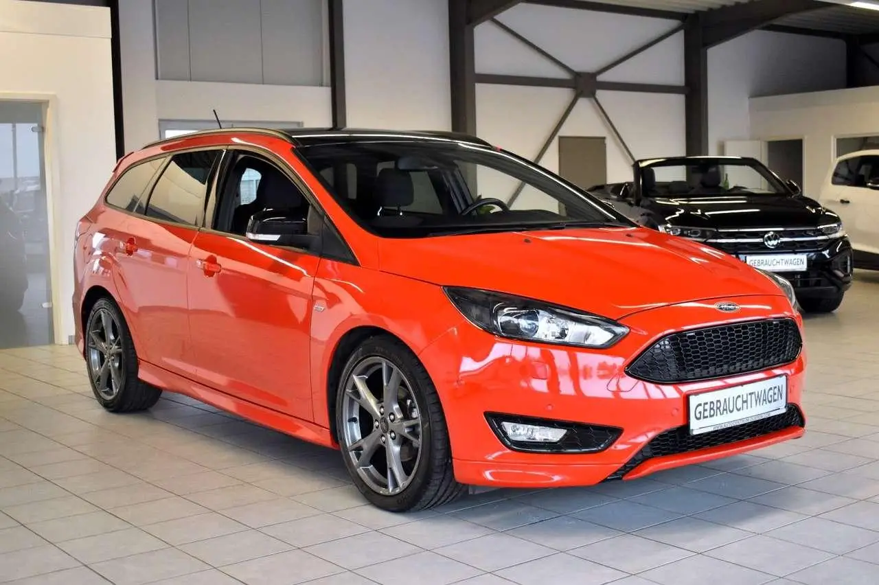 Photo 1 : Ford Focus 2018 Essence