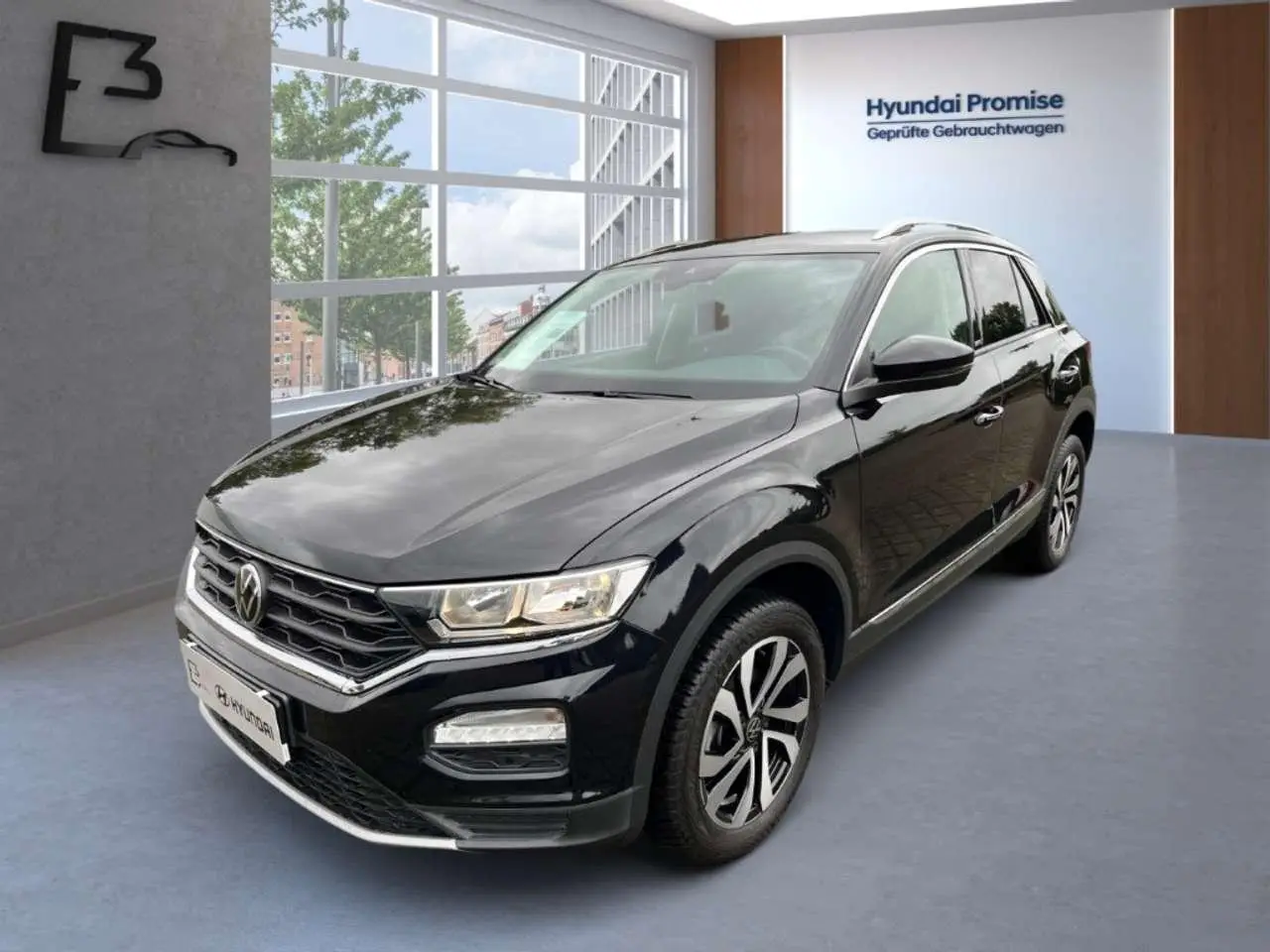 Photo 1 : Volkswagen T-roc 2021 Essence