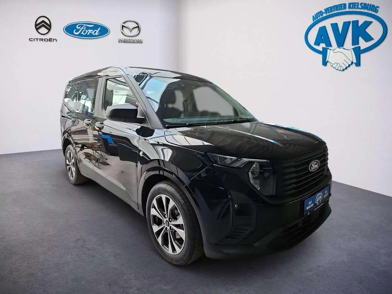 Photo 1 : Ford Tourneo 2024 Petrol