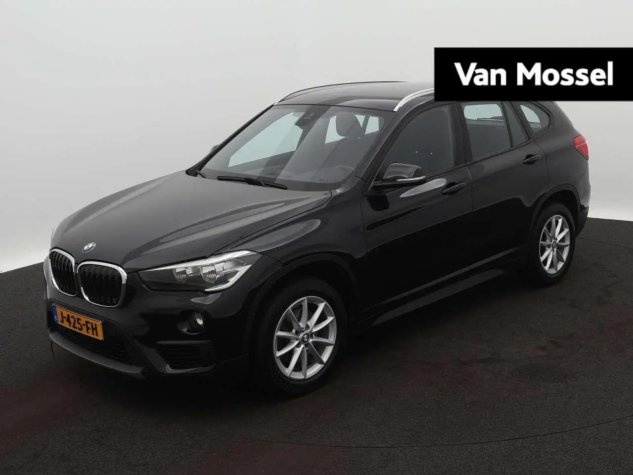 Photo 1 : Bmw X1 2017 Petrol