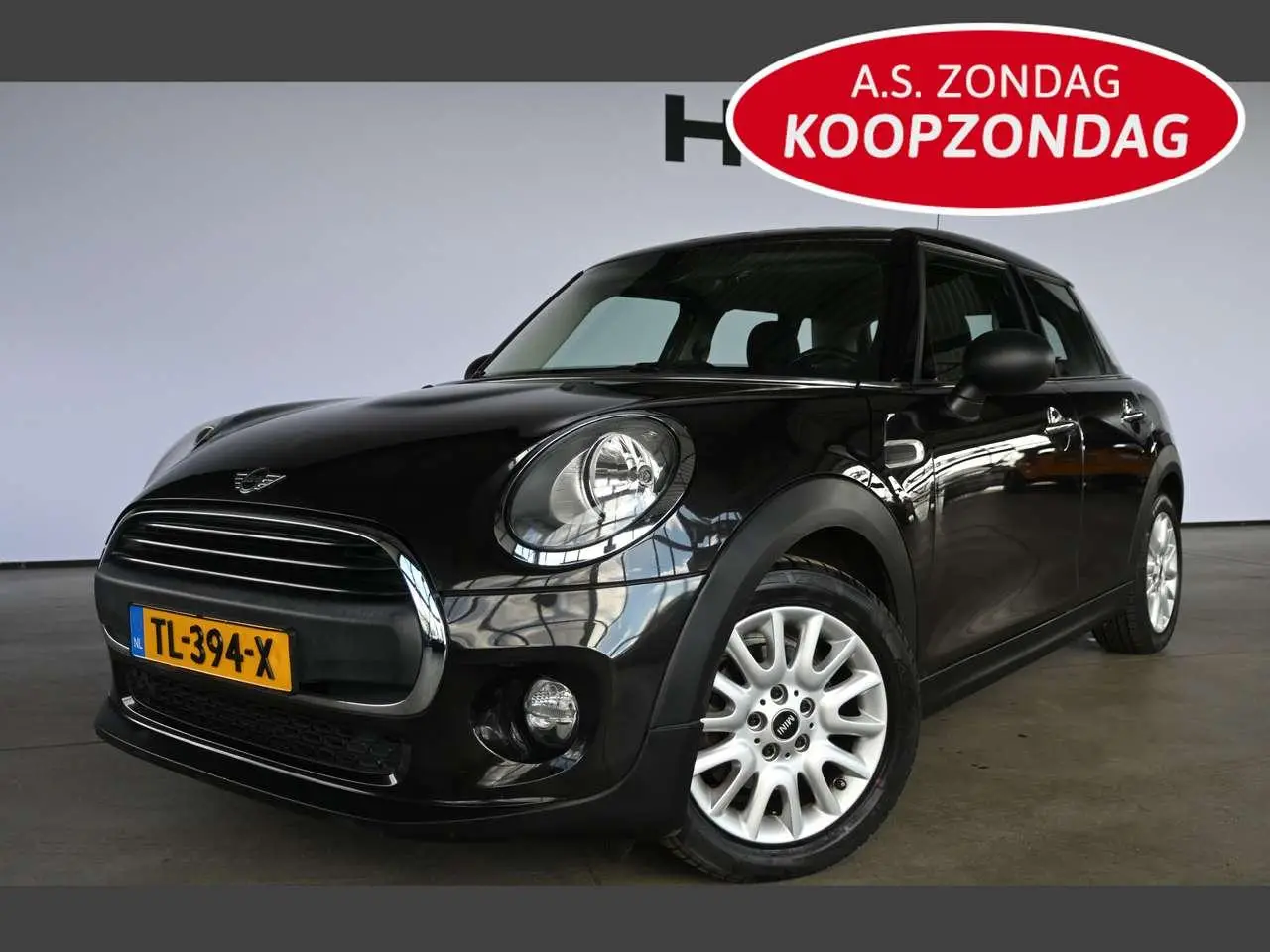 Photo 1 : Mini Cooper 2015 Petrol