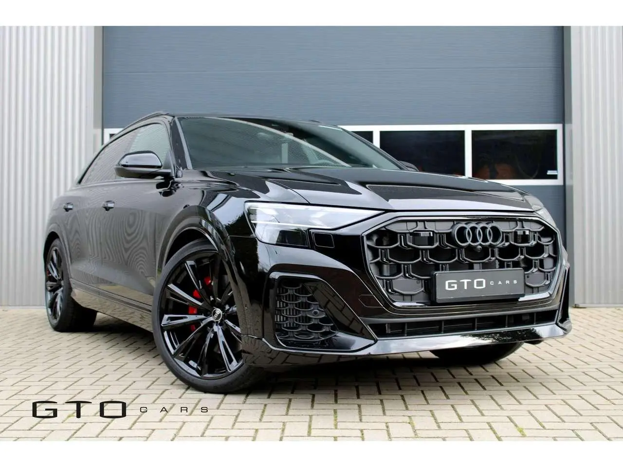 Photo 1 : Audi Q8 2024 Hybrid