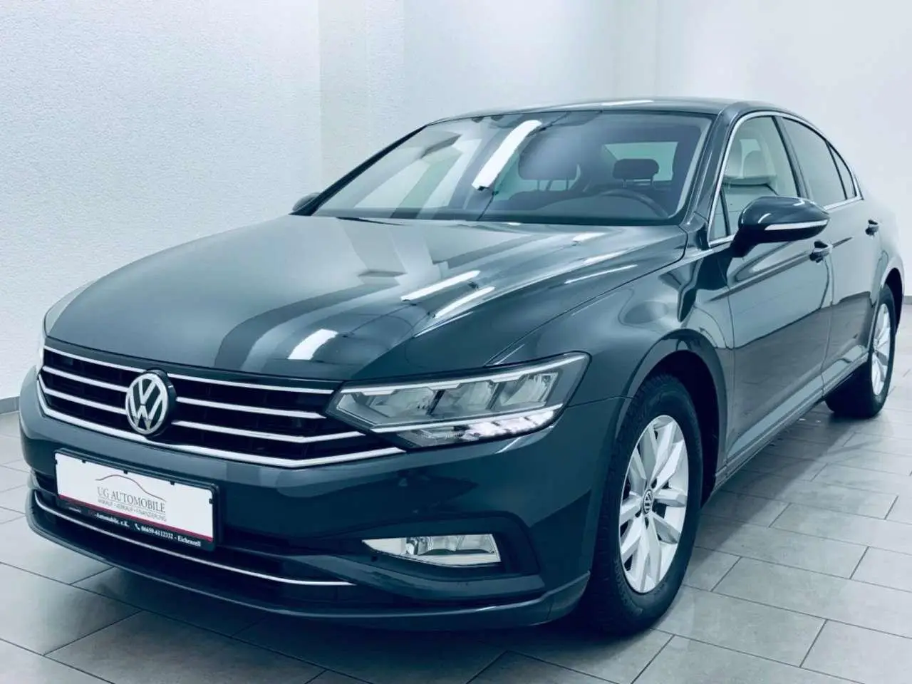 Photo 1 : Volkswagen Passat 2020 Petrol