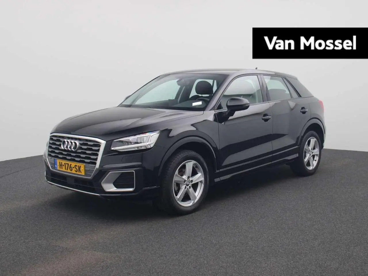 Photo 1 : Audi Q2 2020 Petrol