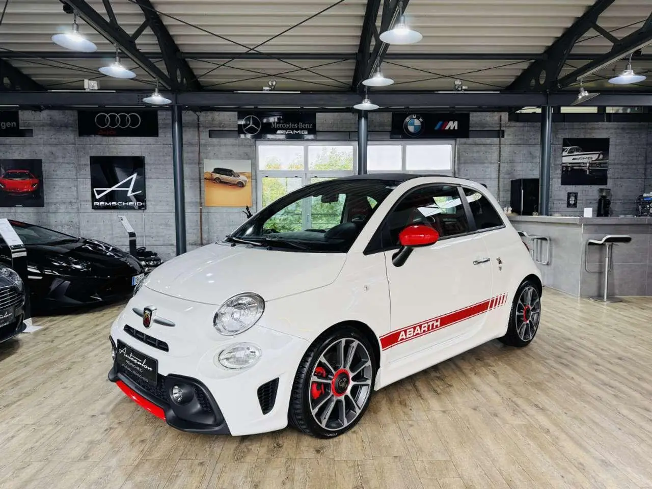 Photo 1 : Abarth 595 2018 Petrol