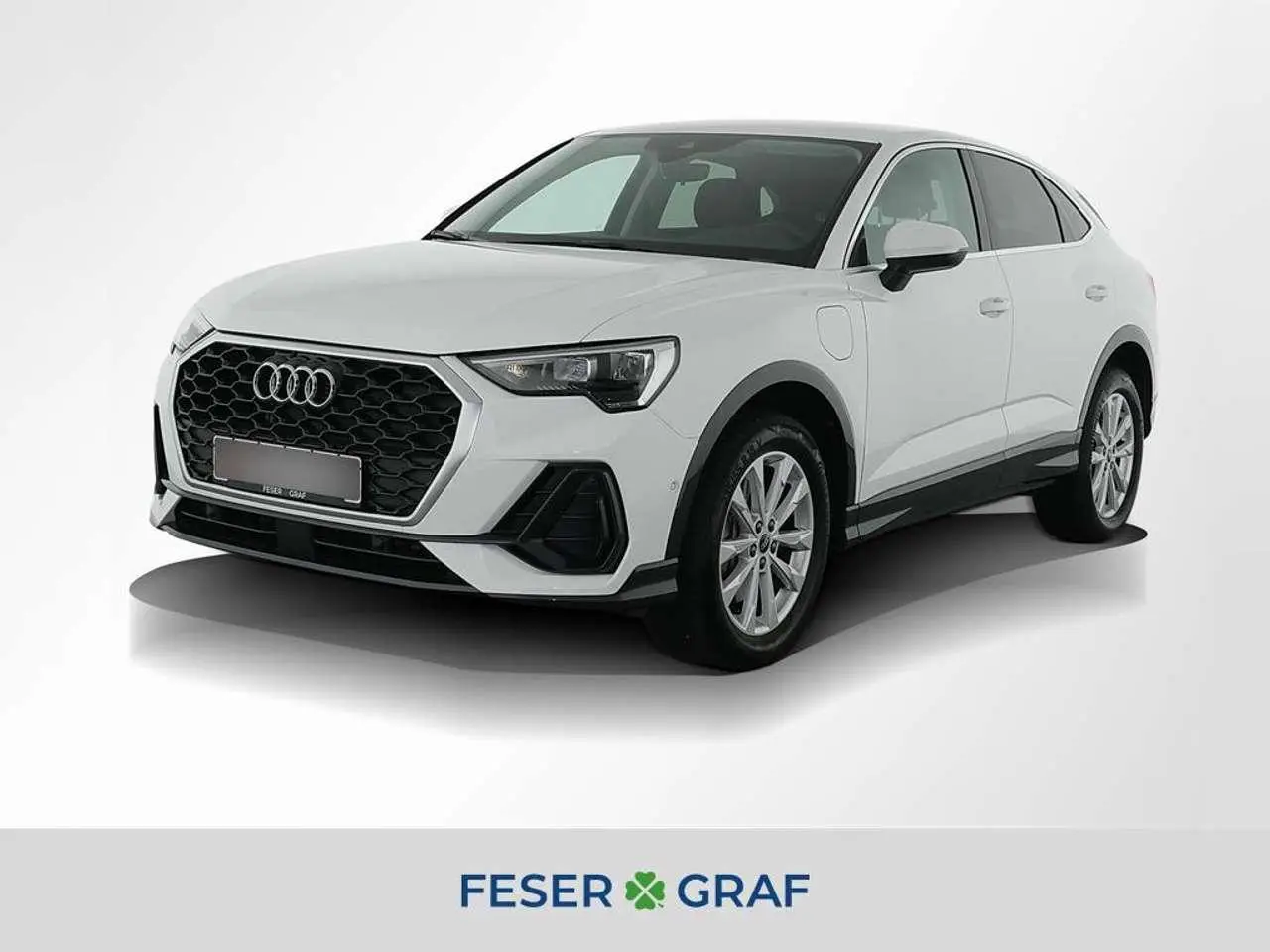 Photo 1 : Audi Q3 2022 Hybride