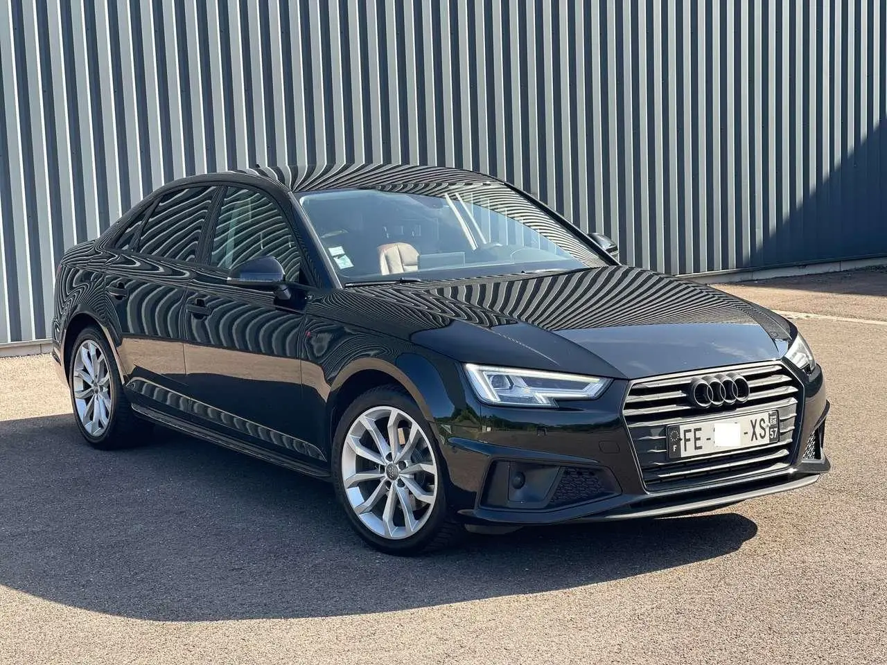 Photo 1 : Audi A4 2019 Essence