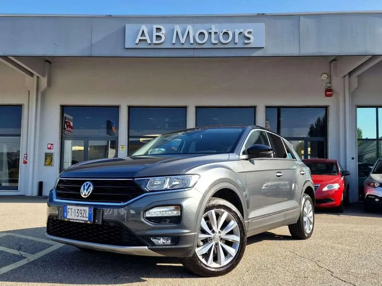 Photo 1 : Volkswagen T-roc 2019 Essence