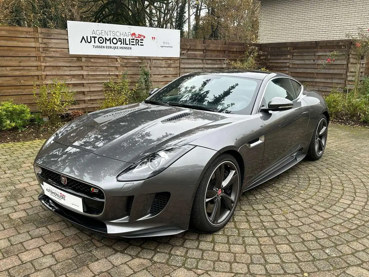 Photo 1 : Jaguar F-type 2016 Petrol