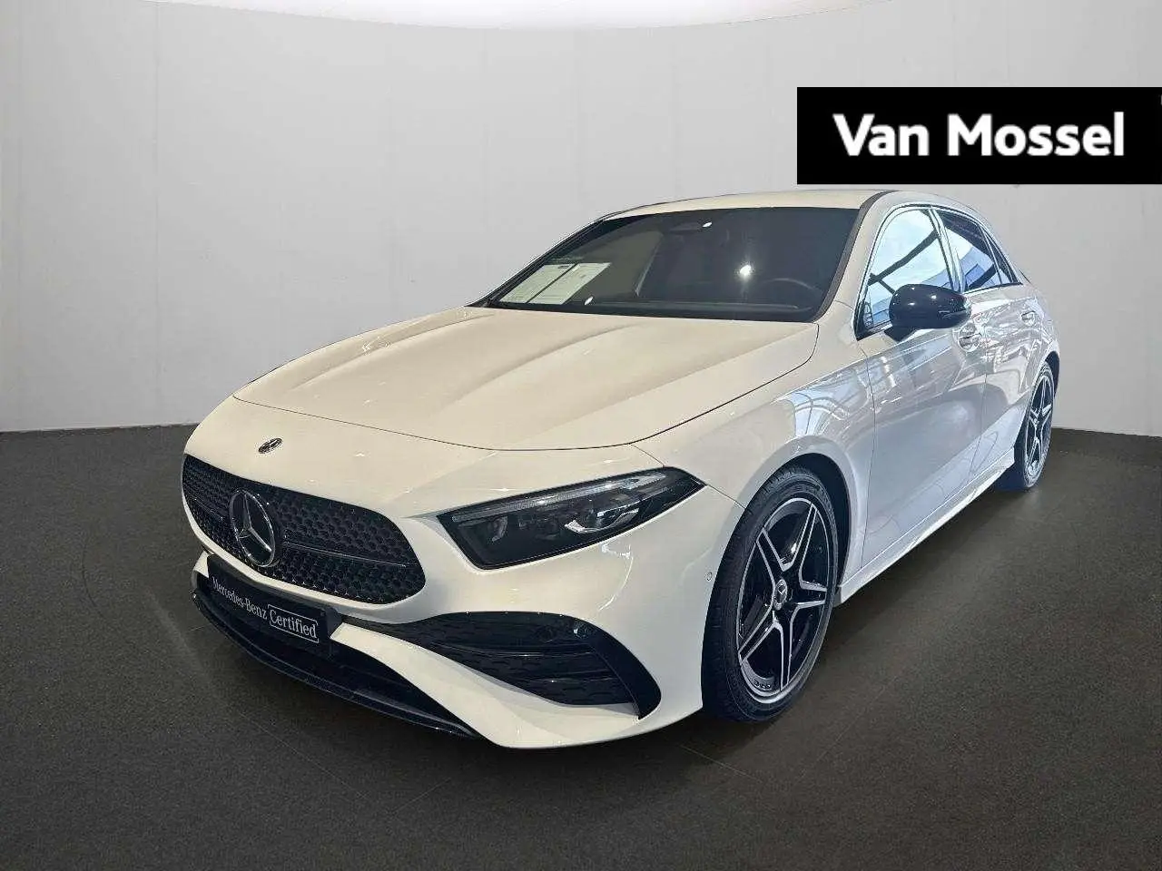 Photo 1 : Mercedes-benz Classe A 2023 Essence