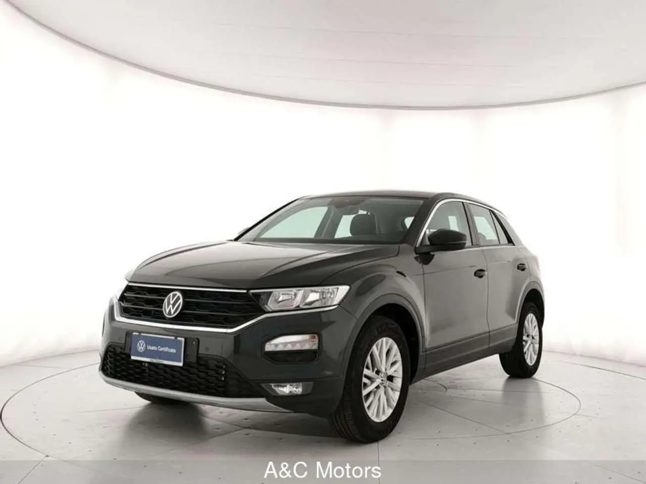 Photo 1 : Volkswagen T-roc 2021 Petrol