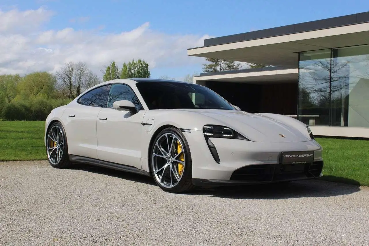 Photo 1 : Porsche Taycan 2021 Électrique