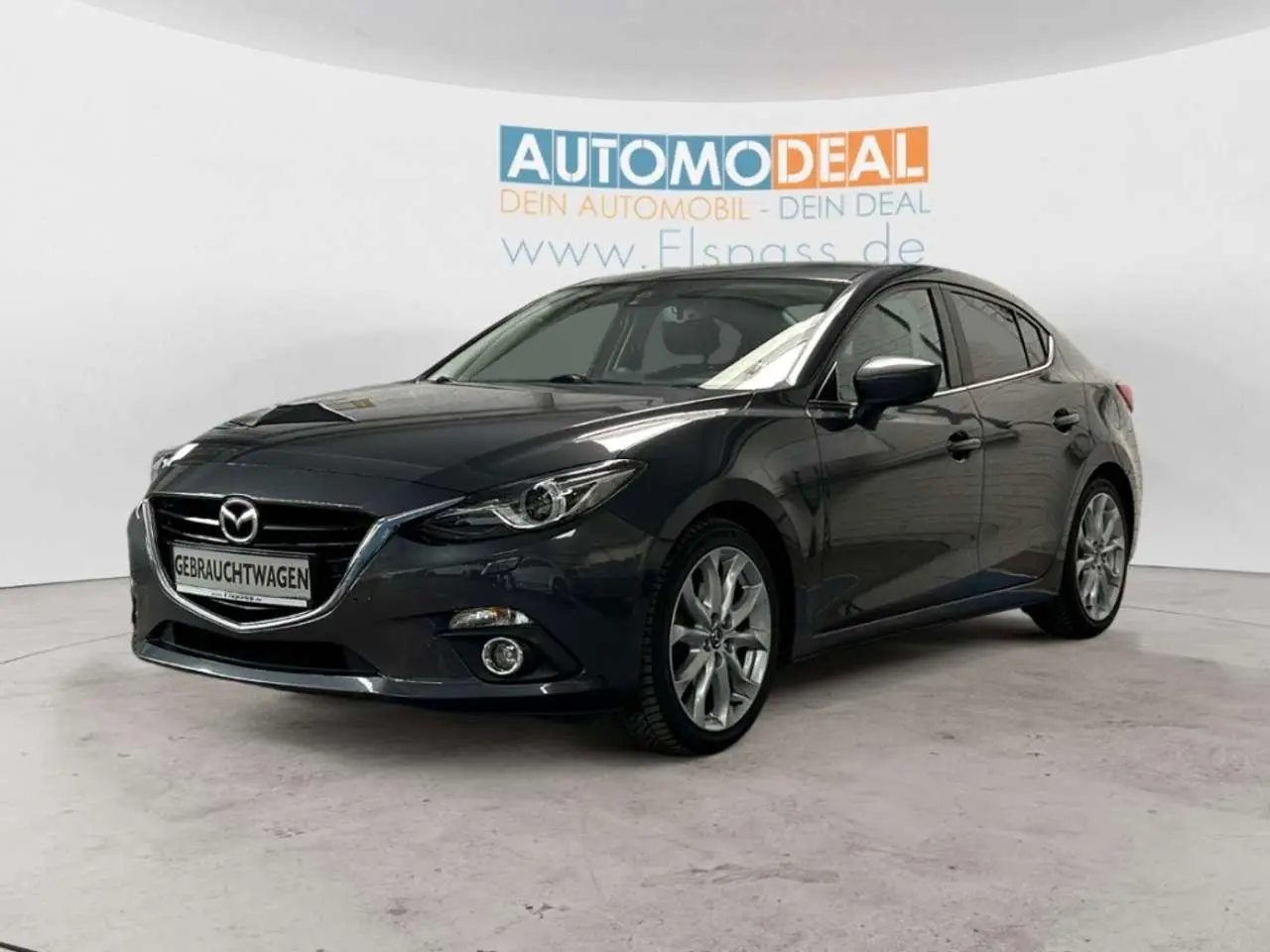 Photo 1 : Mazda 3 2015 Petrol