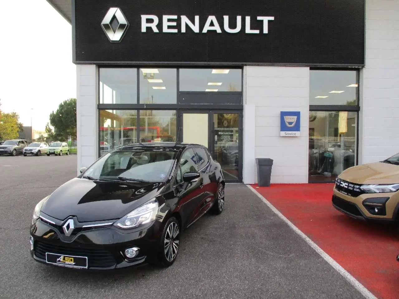 Photo 1 : Renault Clio 2015 Essence