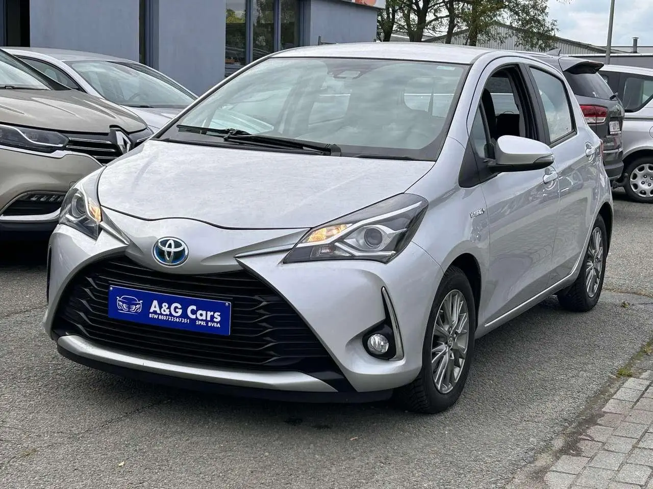 Photo 1 : Toyota Yaris 2018 Hybrid