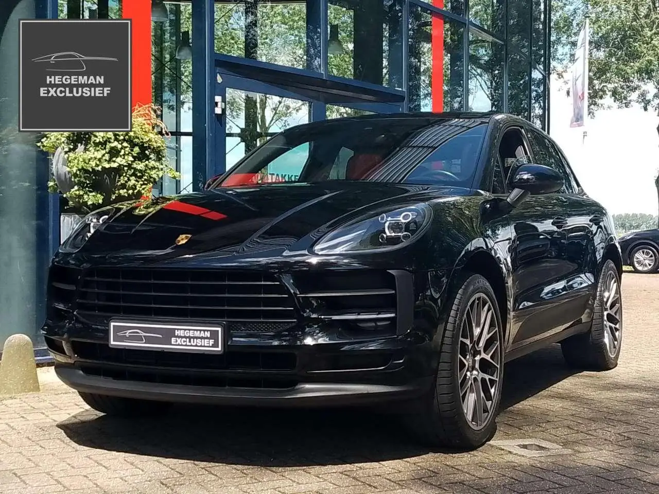 Photo 1 : Porsche Macan 2020 Essence