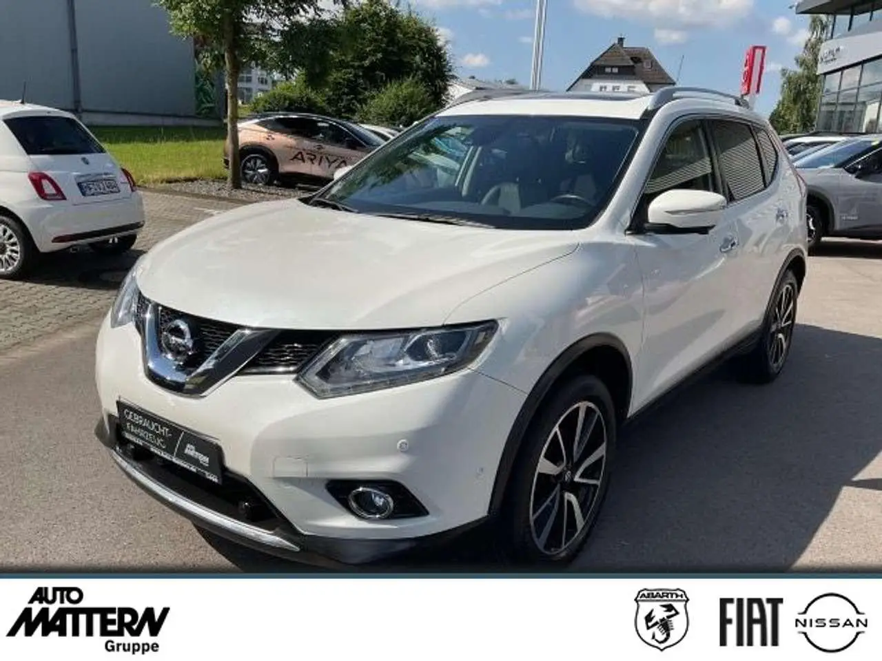 Photo 1 : Nissan X-trail 2017 Petrol