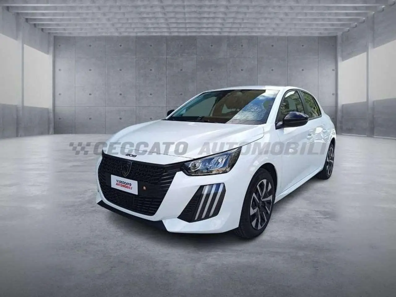 Photo 1 : Peugeot 208 2024 Petrol