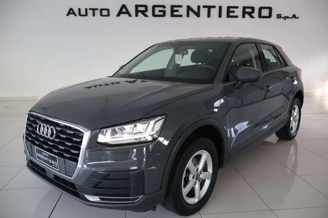 Photo 1 : Audi Q2 2020 Diesel