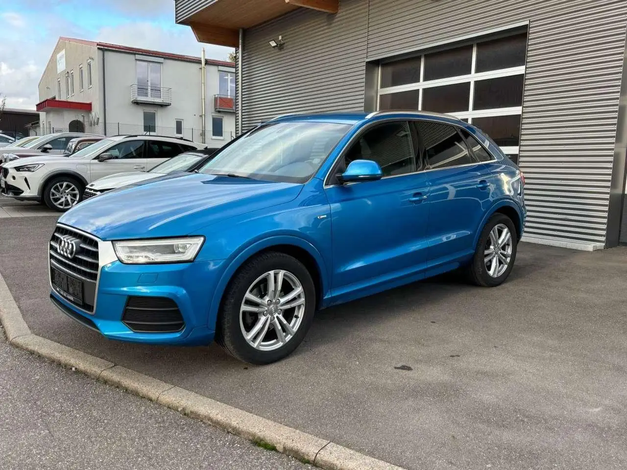 Photo 1 : Audi Q3 2016 Petrol