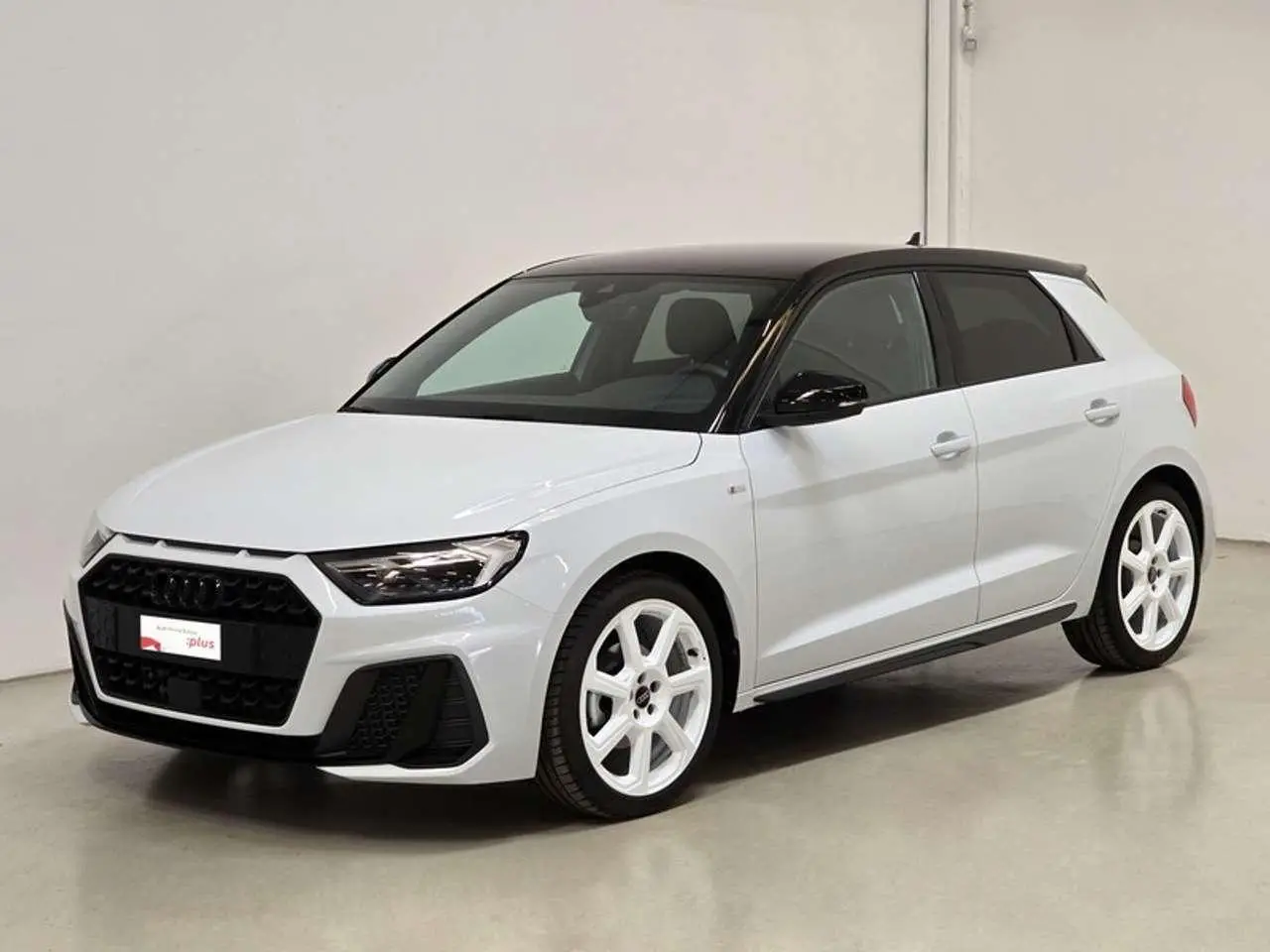 Photo 1 : Audi A1 2023 Essence