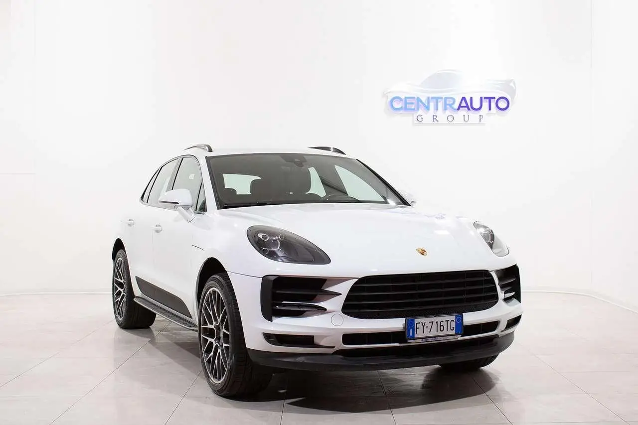 Photo 1 : Porsche Macan 2019 Petrol