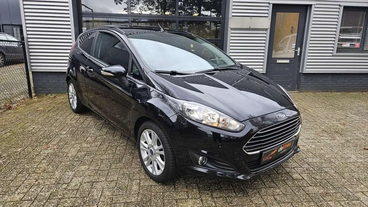 Photo 1 : Ford Fiesta 2015 Petrol