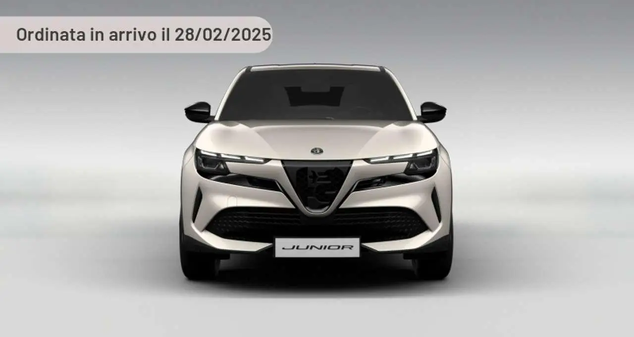 Photo 1 : Alfa Romeo Junior 2024 Electric