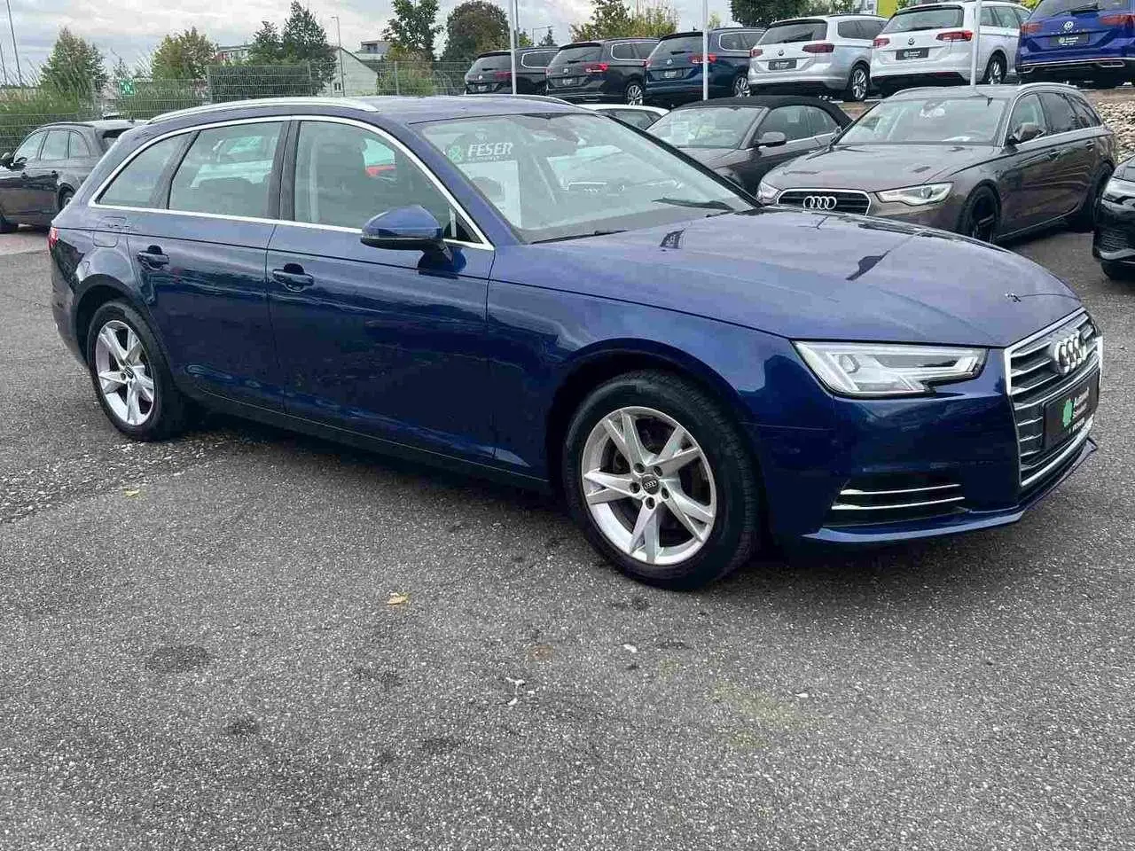 Photo 1 : Audi A4 2016 Petrol