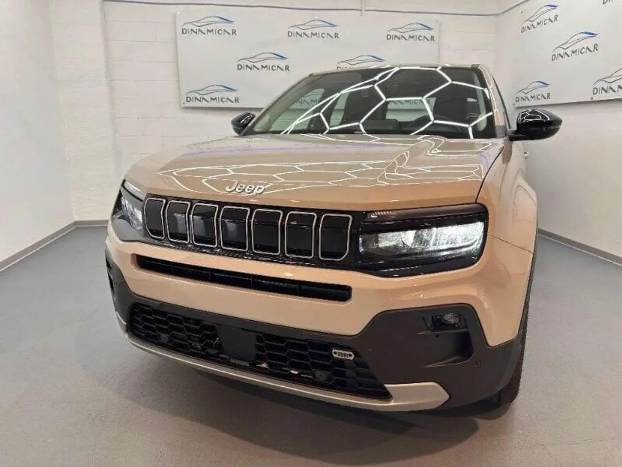 Photo 1 : Jeep Avenger 2024 Essence