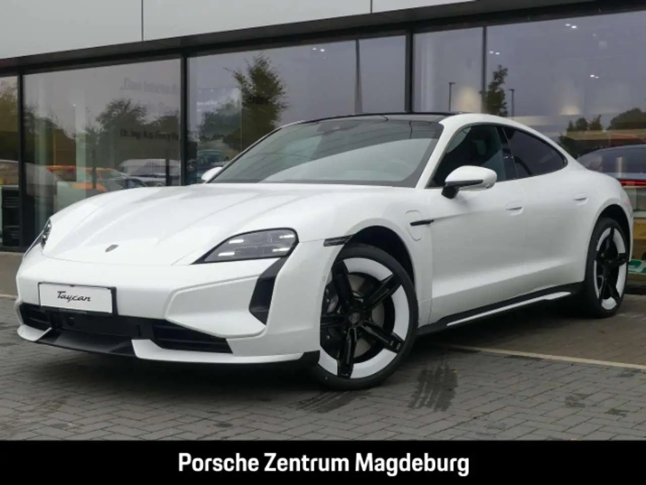 Photo 1 : Porsche Taycan 2024 Électrique