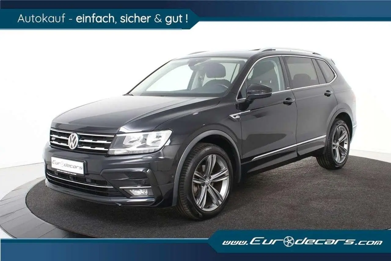 Photo 1 : Volkswagen Tiguan 2020 Petrol