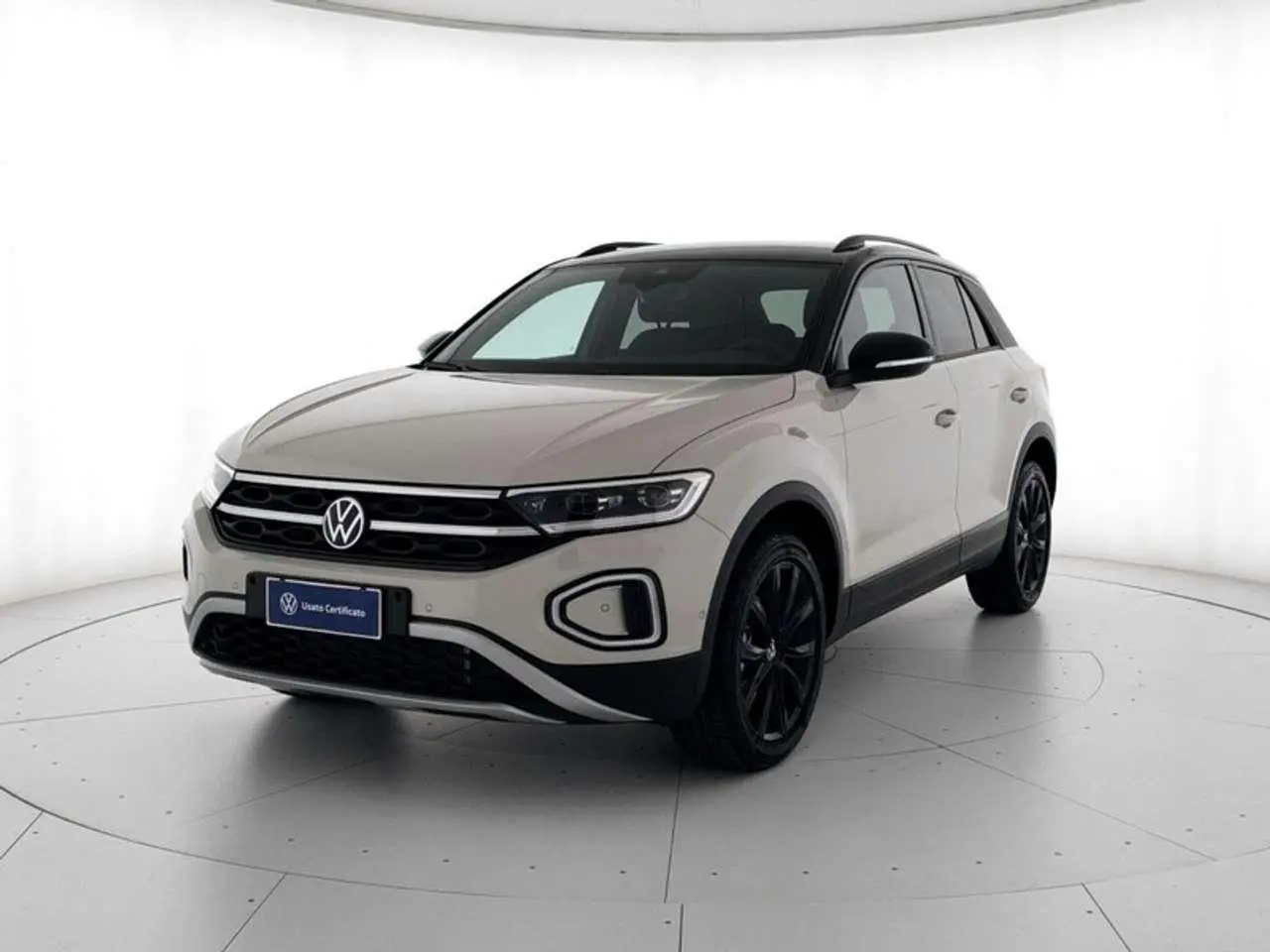 Photo 1 : Volkswagen T-roc 2024 Essence