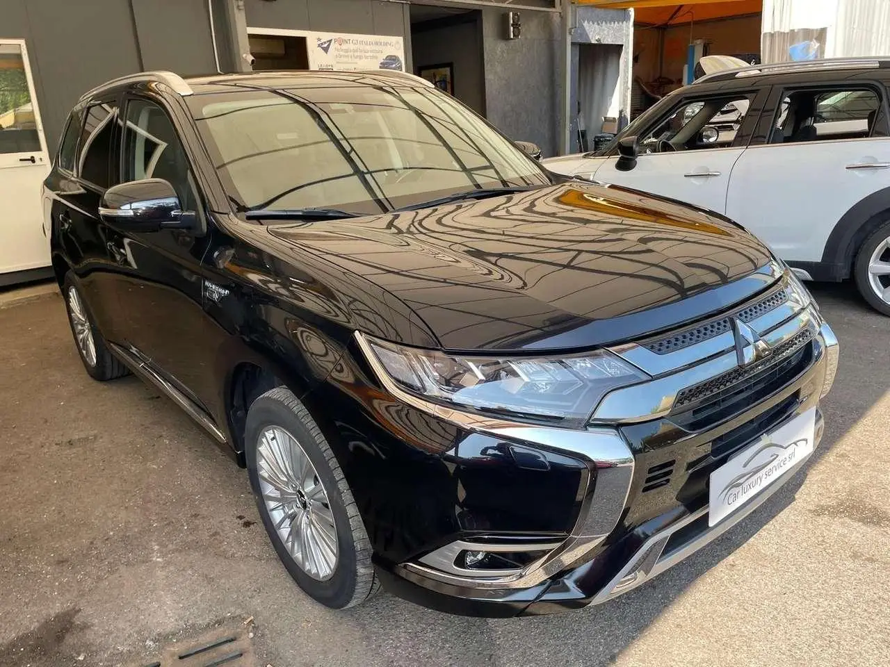 Photo 1 : Mitsubishi Outlander 2019 Hybride