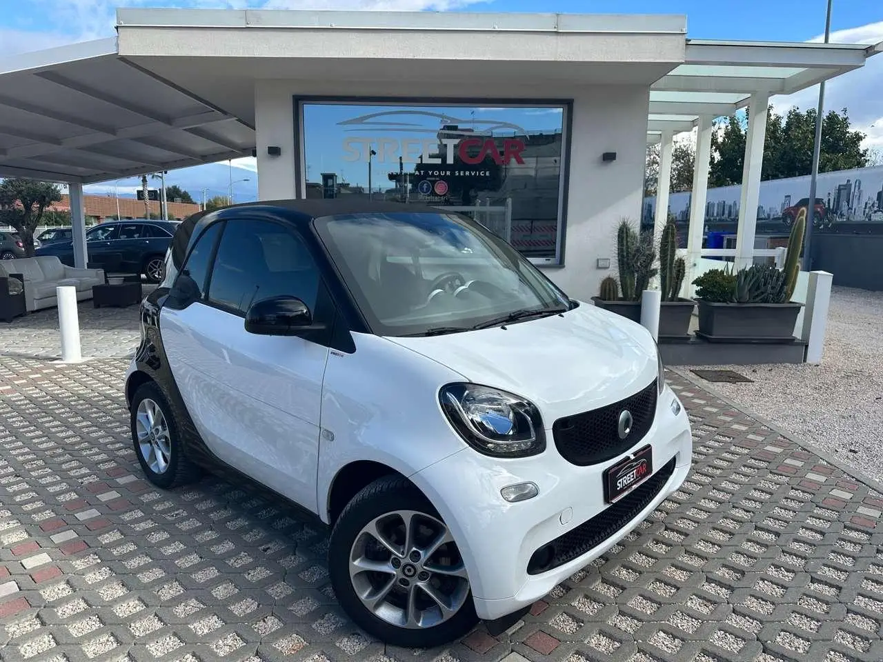 Photo 1 : Smart Fortwo 2019 Petrol