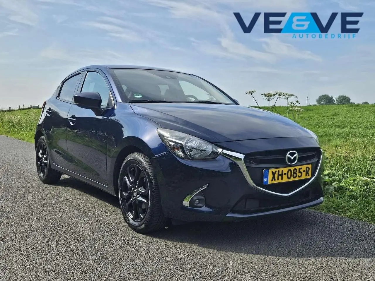 Photo 1 : Mazda 2 2019 Petrol