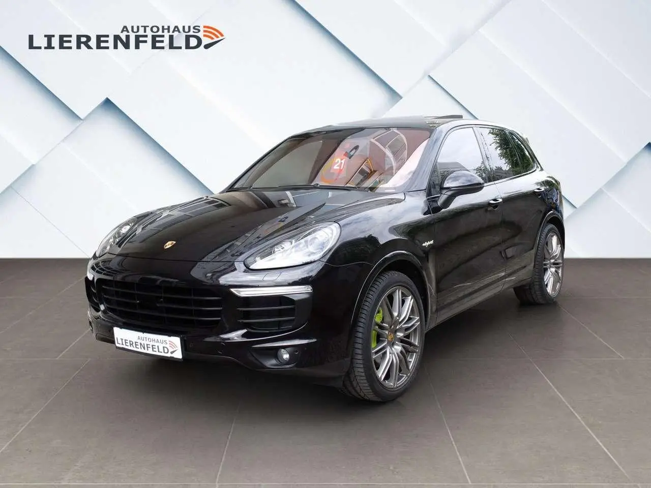 Photo 1 : Porsche Cayenne 2016 Hybride