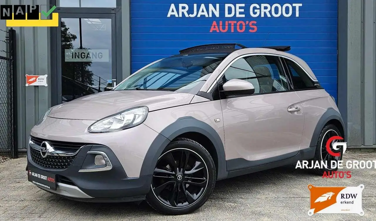 Photo 1 : Opel Adam 2015 Petrol