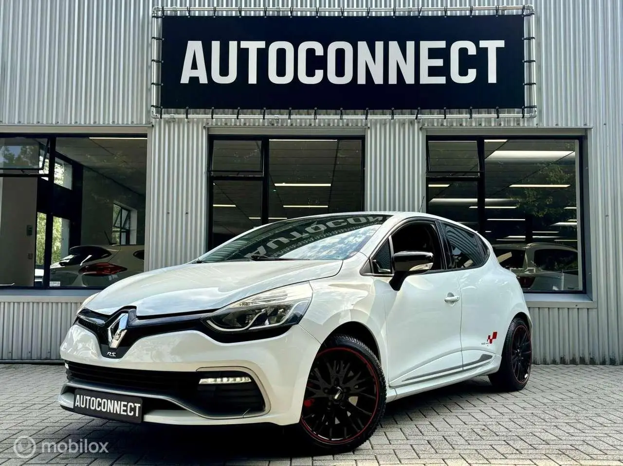 Photo 1 : Renault Clio 2015 Petrol