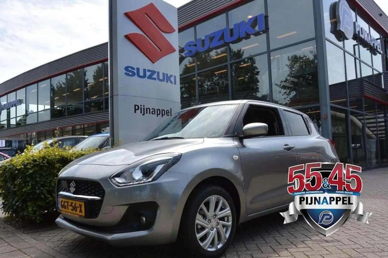 Photo 1 : Suzuki Swift 2024 Essence